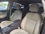 Opel Insignia 1.6 T Cosmo limousine hb | Stoelverwarming | Apple Car | Android Auto | Full Map Navi | Leder Bekl