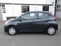 Toyota Aygo 1.0 VVT-i x-fun Airco, elektrische ramen, centrale vergrendeling, enz.