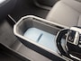 Volvo EX30 P3 Plus Europa 51 kWh | Adaptive Cruise | BLIS | Parkeercamera | Harman/Kardon | Elektrisch verstelbare stoelen | Stuur en Stoelverwarming |
