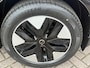 Volvo EX30 P3 Plus Europa 51 kWh | Adaptive Cruise | BLIS | Parkeercamera | Harman/Kardon | Elektrisch verstelbare stoelen | Stuur en Stoelverwarming |