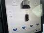 Volvo EX30 P3 Plus Europa 51 kWh | Adaptive Cruise | BLIS | Parkeercamera | Harman/Kardon | Elektrisch verstelbare stoelen | Stuur en Stoelverwarming |