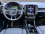 Volvo XC40 Recharge Plus luxury 70 Kwh SoH 95,1% / Duurste Uitvoering / Adaptieve Cruise / Panorama Dak / Warmtepomp / 3 Fase / 360 Camera / Stoel en stuur verwarming / Stand verwarming / Harman Kardon Soundsysteem / Memory /