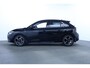 Opel Corsa 1.2 Sport Sky Panorama Dak | Camera | Parkeersensoren Voor + Achter | 17" Lichtmetaal | Stuur + Stoelverwarming | Achteruitrijcamera | Airco | Apple Carplay/Android Auto|telefoonintegratie premium