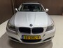 BMW 3-Serie Touring 320i Business Line pano leer/stof 6vers