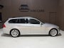 BMW 3-Serie Touring 320i Business Line pano leer/stof 6vers