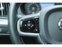 Volvo XC60 T5 Automaat AWD R-Design | Panoramadak | Achteruitrijcamera | Cruise Control | Semi elektrische trekhaak | Stoelverwarming voorzijde | Stuurwiel verwarming | Apple Carplay | Android auto |
