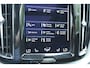 Volvo XC60 T5 Automaat AWD R-Design | Panoramadak | Achteruitrijcamera | Cruise Control | Semi elektrische trekhaak | Stoelverwarming voorzijde | Stuurwiel verwarming | Apple Carplay | Android auto |