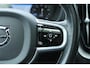 Volvo XC60 T5 Automaat AWD R-Design | Panoramadak | Achteruitrijcamera | Cruise Control | Semi elektrische trekhaak | Stoelverwarming voorzijde | Stuurwiel verwarming | Apple Carplay | Android auto |
