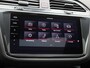 Volkswagen Tiguan 1.4 TSI eHybrid R-Line Business+ 245 PK| Dealeronderhouden | Trekhaak | Panoramadak | Stoelverwarming Voor & Achter | Achterklep Elektrisch | Achteruitrijcamera | 20 Inch Velgen | Head-Updisplay