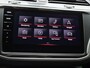 Volkswagen Tiguan 1.4 TSI eHybrid R-Line Business+ 245 PK| Dealeronderhouden | Trekhaak | Achterklep Elektrisch | Stoelverwarming Voor & Achter | Stuurwielverwarming | Achteruitrijcamera
