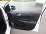 Kia Picanto 1.0 CVVT Design Edition Automatische airco, licht metalen velgen, navigatie, cruise controle, achteruitrijcamera, sport interieur, enz.