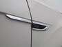 Volkswagen T-Roc 1.5 TSI R-Line 150 PK| Achterklep Elektrisch | Achteruitrijcamera | Stoelverwarming | Dodehoekdetectie | LED Plus | Keyless Access