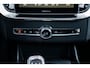 Volvo XC90 T8 Plug-in hybrid AWD Ultra Black Ed. Exec. | Executive | Heico Body Kit | Selected Level | Black Pack | Bowers & Wilkins Audio | Luchtvering | Adaptieve Cruise Control | Pilot Assist | Massage & Ventilatie | Gelamineerde Zijruiten Rondom | Getint Glas | Zitverlenging | 22" LM