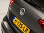Volkswagen Touran 1.4 TSI Highline 150Pk (GROOT NAVI, CLIMATE, GETINT GLAS, TREKHAAK, SPORTSTOELEN, PARKEERSENSOREN, ADAPTIVE CRUISE, NIEUWSTAAT)