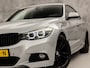BMW 3-Serie 320i M Sport High Executive 184Pk Automaat (GROOT NAVI, M PAKKET, STOELVERWARMING, LEDER, SPORTSTOELEN, GETINT GLAS, PARKEERSENSOREN, NIEUWSTAAT)
