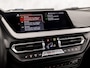BMW 1-Serie 118i M Sport High Executive Automaat (KUIPSTOELEN, M PAKKET, APPLE CARPLAY, CAMERA, LEDER, SPORTSTOELEN, STOELVERWARMING, CRUISE, NIEUWSTAAT)