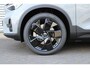 Volvo EX40 Single Motor Extended Range Ultra Black Ed. 82 kWh | Panoramisch Schuif-/Kanteldak | Elektrisch Verstelbare Voorstoelen | 360 Graden Camera | Parkeersensoren Rondom | Achterbank Verwarming | Stuurverwarming | Stoelverwarming | Adaptieve Cruise Control | Lane Assist | Pilot Assist | Driver Understanding | Harman/Kardon | | Dak In Contrastkleur Zwart | 20-Inch Lichtmetalen Velgen