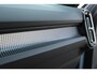 Volvo EX40 Single Motor Extended Range Ultra Black Ed. 82 kWh | Panoramisch Schuif-/Kanteldak | Elektrisch Verstelbare Voorstoelen | 360 Graden Camera | Parkeersensoren Rondom | Achterbank Verwarming | Stuurverwarming | Stoelverwarming | Adaptieve Cruise Control | Lane Assist | Pilot Assist | Driver Understanding | Harman/Kardon | | Dak In Contrastkleur Zwart | 20-Inch Lichtmetalen Velgen