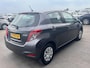 Toyota Yaris 1.0 VVT-i Now Airco, 5-deurs, 1e eign. NL-auto, metallic lak, Centrale deurvergrendeling