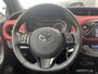 Toyota Yaris 1.5 Hybrid Bi-Tone Navigatie, Achteruitrijcamera, Privacy glass, LMV, Climate control, Onderhoudshistorie compleet