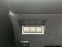 Toyota Yaris 1.5 Hybrid Bi-Tone Navigatie, Achteruitrijcamera, Privacy glass, LMV, Climate control, Onderhoudshistorie compleet