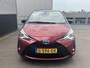 Toyota Yaris 1.5 Hybrid Bi-Tone Navigatie, Achteruitrijcamera, Privacy glass, LMV, Climate control, Onderhoudshistorie compleet