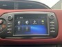 Toyota Yaris 1.5 Hybrid Bi-Tone Navigatie, Achteruitrijcamera, Privacy glass, LMV, Climate control, Onderhoudshistorie compleet