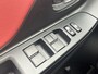 Toyota Yaris 1.5 Hybrid Bi-Tone Navigatie, Achteruitrijcamera, Privacy glass, LMV, Climate control, Onderhoudshistorie compleet