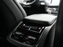 Volvo XC90 T8 Recharge AWD R-Design 7 Persoons LONG RANGE PHEV 455pk Dealer O.H. | Adaptive Cruise | 360 Camera | Lederen Sportstoelen Memory & Verwarmd | Apple Carplay | Stuur Verwarmd | Keyless | Blis | Navigatie | DAB | Virtual | Plug In Hybrid |