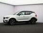 Volvo XC40 2.0 T5 AWD R-Design Intro Edition / Trekhaak / Stoel- + stuurwielverwarming / Pilot Assist / Achteruitrijcamera / Harman Kardon Audio / 20"