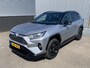 Toyota RAV4 2.5 Hybrid AWD Bi-Tone Navigatie, Apple CarPlay/Android Auto, PDC v&a, keyless, JBL audio, elektr. achterklep