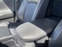 Toyota RAV4 2.5 Hybrid AWD Bi-Tone Navigatie, Apple CarPlay/Android Auto, PDC v&a, keyless, JBL audio, elektr. achterklep