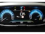 Peugeot 3008 1.6 HYbrid 225 GT Pack Business Panorama Dak | Afneembare Trekhaak | Alcantara | Elek. Stoelen met Massage | Elek. Achterklep | Achteruitrijcamera | Apple Carplay/Android Auto|telefoonintegratie premium | Cruise control adaptief met Stop&Go
