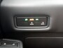 Volkswagen ID.3 Neo Life 50 kWh 170 PK | Steunhaak | Navigatie | Apple Carplay draadloos | Stoelverwarming | Ruiten getint | 19" Lichtmetalen velgen | Android Auto draadloss | LED verlichting | Camera | Climate control | Dodehoek sensoren |