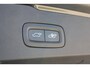 Volvo V60 2.0 T8 Recharge AWD R-Design | Incl. 12 maanden garantie | Pilot assist | Harman/Kardon audio | Memory seats | Stoel/stuurverwarming | Uitklapbare trekhaak | Schuif/kantel dak | Apple carplay/Android auto |