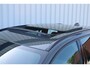 Volvo V60 2.0 T8 Recharge AWD R-Design | Incl. 12 maanden garantie | Pilot assist | Harman/Kardon audio | Memory seats | Stoel/stuurverwarming | Uitklapbare trekhaak | Schuif/kantel dak | Apple carplay/Android auto |