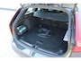 Volvo V60 2.0 T8 Recharge AWD R-Design | Incl. 12 maanden garantie | Pilot assist | Harman/Kardon audio | Memory seats | Stoel/stuurverwarming | Uitklapbare trekhaak | Schuif/kantel dak | Apple carplay/Android auto |