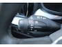 Volvo V60 2.0 T8 Recharge AWD R-Design | Incl. 12 maanden garantie | Pilot assist | Harman/Kardon audio | Memory seats | Stoel/stuurverwarming | Uitklapbare trekhaak | Schuif/kantel dak | Apple carplay/Android auto |