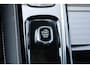 Volvo V60 2.0 T8 Recharge AWD R-Design | Incl. 12 maanden garantie | Pilot assist | Harman/Kardon audio | Memory seats | Stoel/stuurverwarming | Uitklapbare trekhaak | Schuif/kantel dak | Apple carplay/Android auto |