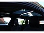 Volvo V60 2.0 T8 Recharge AWD R-Design | Incl. 12 maanden garantie | Pilot assist | Harman/Kardon audio | Memory seats | Stoel/stuurverwarming | Uitklapbare trekhaak | Schuif/kantel dak | Apple carplay/Android auto |