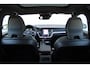 Volvo V60 2.0 T8 Recharge AWD R-Design | Incl. 12 maanden garantie | Pilot assist | Harman/Kardon audio | Memory seats | Stoel/stuurverwarming | Uitklapbare trekhaak | Schuif/kantel dak | Apple carplay/Android auto |