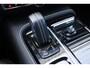 Volvo V60 2.0 T8 Recharge AWD R-Design | Incl. 12 maanden garantie | Pilot assist | Harman/Kardon audio | Memory seats | Stoel/stuurverwarming | Uitklapbare trekhaak | Schuif/kantel dak | Apple carplay/Android auto |