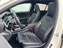 Mercedes-Benz A-klasse 200 (163pk) Premium Plus aut. AMG Line - panoramadak - Burmester