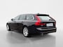 Volvo V90 2.0 T4 Momentum | LEDER | CAMERA | TREKHAAK | DEALER-ONDERHOUDEN | NL-AUTO |