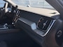 Volvo XC60 2.0 T6 Plug-in hybrid AWD Ultra Black Edition / Luchtvering / B&W Audio / Rondomzicht camera / cruise control adaptief /
