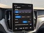 Volvo XC60 2.0 T6 Plug-in hybrid AWD Ultra Black Edition / Luchtvering / B&W Audio / Rondomzicht camera / cruise control adaptief /