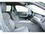 Volvo V60 B4 Automaat Mild Hybrid Essential Edition | Lederen Bekleding Charcoal | Adaptieve Cruise Control | Pilot Assist | 19-Inch Lichtmetalen Velgen | Getint Glas | Donkere Hemelbekleding | Parkeersensoren Voor & Achter | Achteruitrijcamera | Stoelverwarming Voor- en Achter | Stuurverwarming | Google | High Performance Audio | Lendensteun | BLIS |