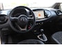 Toyota Aygo X 1.0 VVT-i S-CVT Envy | Rijklaar | Apple/Android | Half-leder | Sensoren v+a | Navi | LED | Camera | Clima