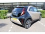 Toyota Aygo X 1.0 VVT-i S-CVT Envy | Rijklaar | Apple/Android | Half-leder | Sensoren v+a | Navi | LED | Camera | Clima