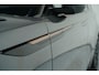 Land Rover Range Rover Velar 300D 3.0 V6 D300 R-Dynamic R-Dynamic Luchtvering stoelen electrisch bedienbaar L-memory private-glas HUD electrische achterklep zwarte-dakhemel PDC v+a Matrix-verlichting ACC 20"-lmv keyless acces/start Pano-dak 360-camera Digi-cockpit stoel/stuurverwarming Meridian-soundsystem